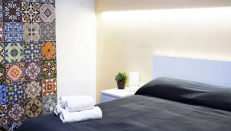 Deluxe Tek Büyük Yataklı Oda, 1 Yatak Odası, Banyolu/Duşlu, Avlu Manzaralı
