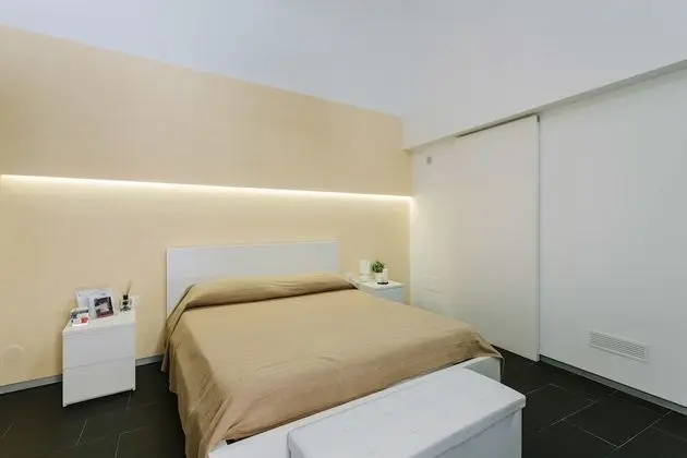 Deluxe Tek Büyük Yataklı Oda, 1 Yatak Odası, Banyolu/Duşlu, Avlu Manzaralı
