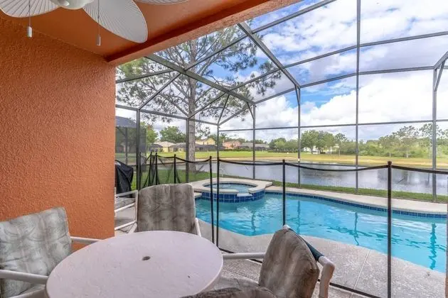 Ev (17637 Silver Creek)