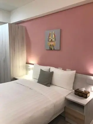 Tek Büyük Yataklı Oda (Dark Pink)
