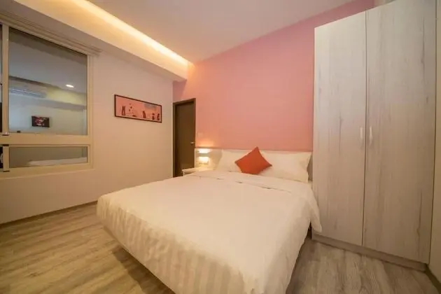 Tek Büyük Yataklı Oda (Pink)