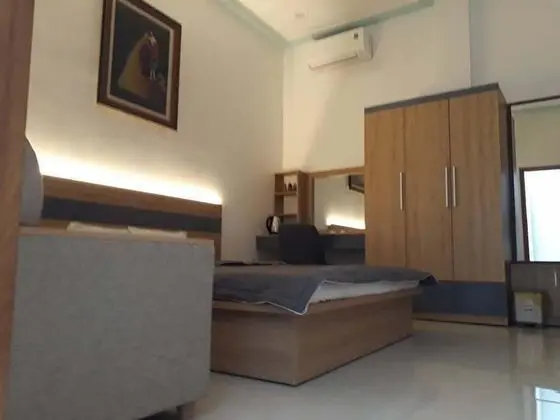 Deluxe Tek Büyük Yataklı Oda
