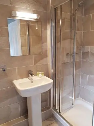 Tek Büyük Yataklı Oda, 1 En Büyük (King) Boy Yatak, Banyolu/Duşlu (Room 7)