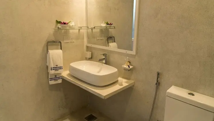 Deluxe Triple Room - Free TukTuk Drop to Galle Fort