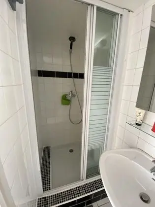 Apart Daire, Banyolu/Duşlu (Appartement N4)