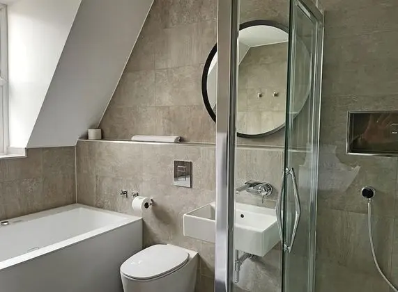 Deluxe Tek Büyük Yataklı Oda