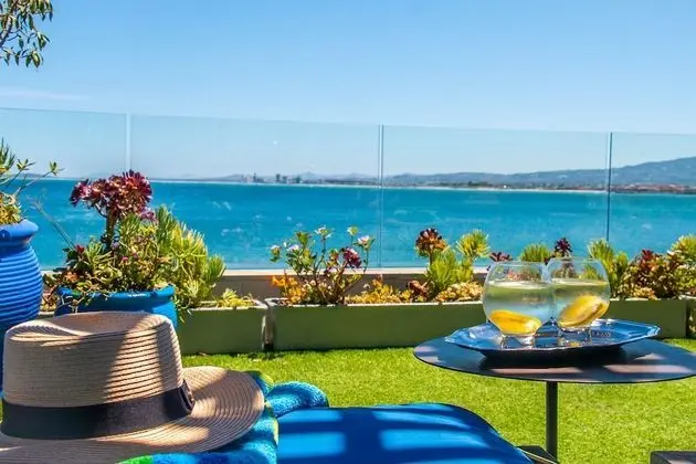 Luxury Apart Daire, 1 Büyük (Queen) Boy Yatak ve Çekyat, Okyanus Manzaralı, Plaj Kenarı