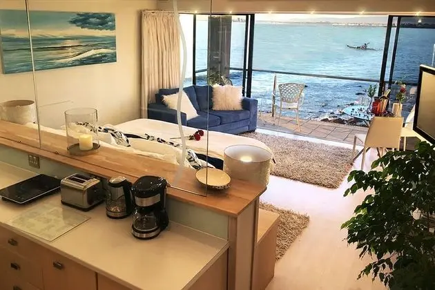 Premium Room, 1 King Bed, Spa Bath, Ocean View, Beachside