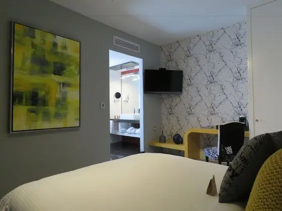 Deluxe Room Lola