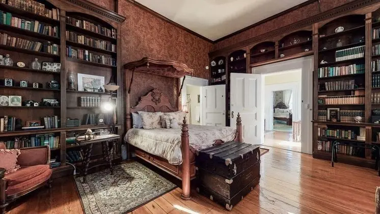 Room, Lincoln Library