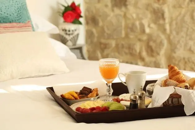 Tek Büyük veya İki Ayrı Yataklı Oda, Nehir Manzaralı