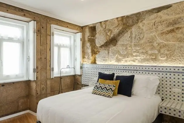 Tek Büyük veya İki Ayrı Yataklı Oda (Street View)