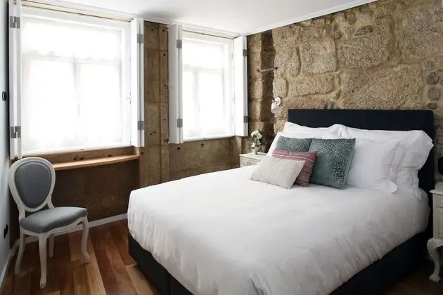 Tek Büyük veya İki Ayrı Yataklı Oda (Street View)