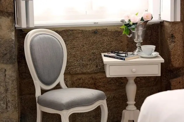 Tek Büyük veya İki Ayrı Yataklı Oda (Street View)