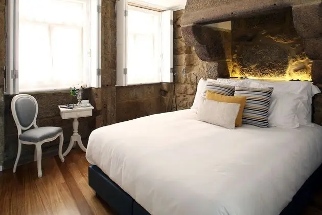 Tek Büyük veya İki Ayrı Yataklı Oda (Street View)