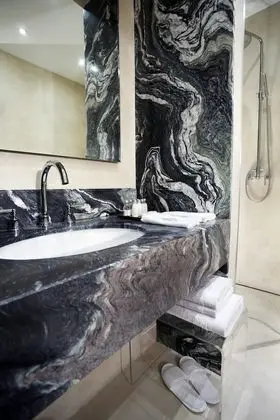 Superior Tek Büyük veya İki Ayrı Yataklı Oda