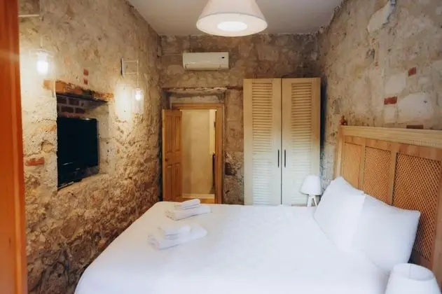Standart Oda, Sokak Manzaralı