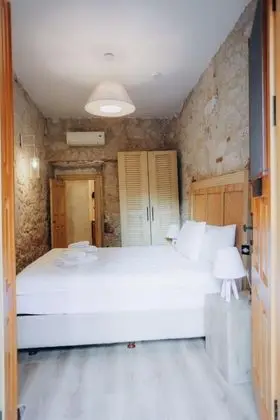 Standart Oda, Sokak Manzaralı