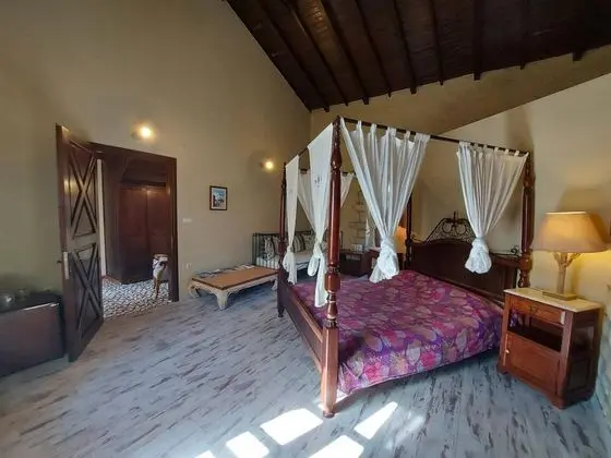 Suite, Havuz Manzaralı