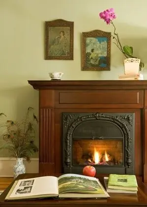Deluxe Süit (Emily Dickinson Suite)