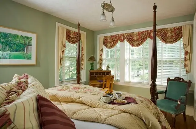 Deluxe Süit (Emily Dickinson Suite)