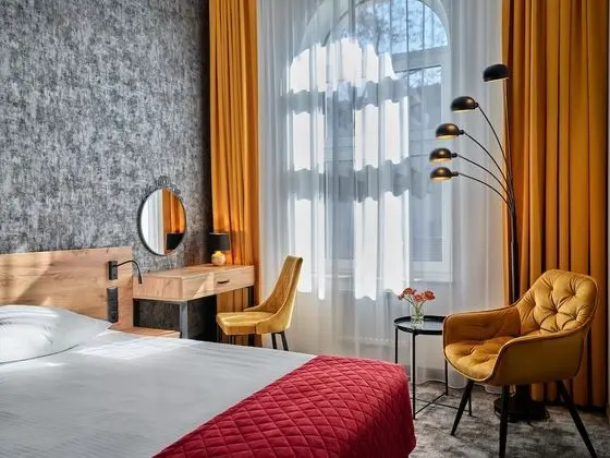 Standard Tek Büyük Yataklı Oda