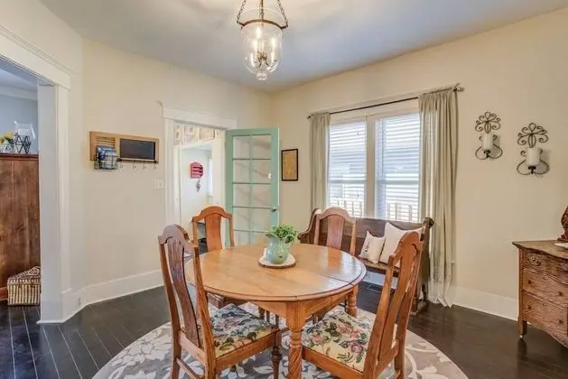 Ev (2 Bedrooms)