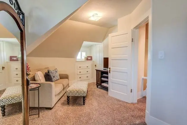 Ev (2 Bedrooms)