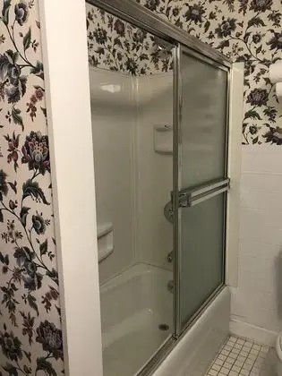 Standard Dört Kişilik Oda, Banyolu/Duşlu (Brookside Traditional Dou)