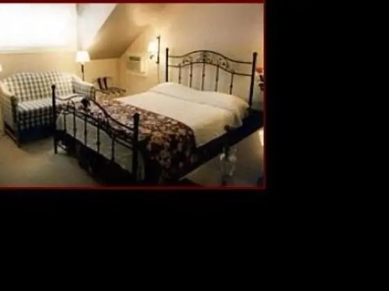 Standard Dört Kişilik Oda, Banyolu/Duşlu (Pondside 3 Room Suite)