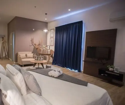 Oda, Balkon, Kısmi Deniz Manzaralı ( 1 King)