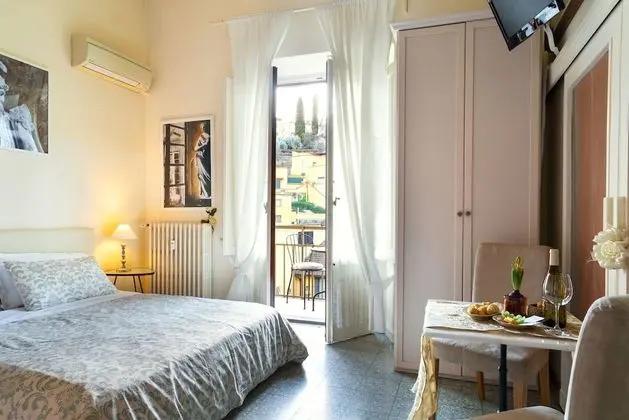 Standard Tek Büyük veya İki Ayrı Yataklı Oda, 1 Çift Kişilik veya 2 Tek Kişilik Yatak, Özel Banyo