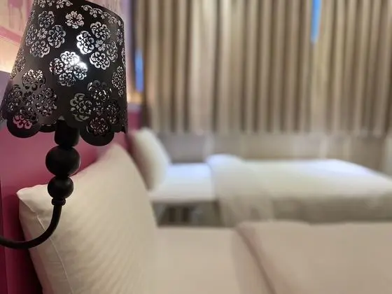 Üç Kişilik Oda