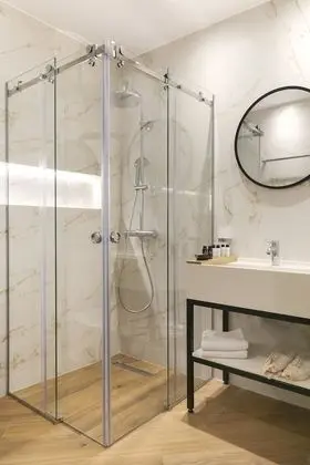 Comfort Tek Büyük Yataklı Oda, Deniz Manzaralı
