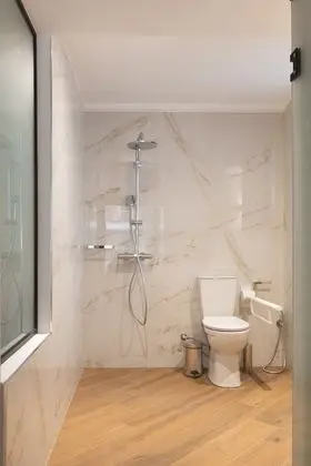 Comfort Tek Büyük Yataklı Oda, Şehir Manzaralı