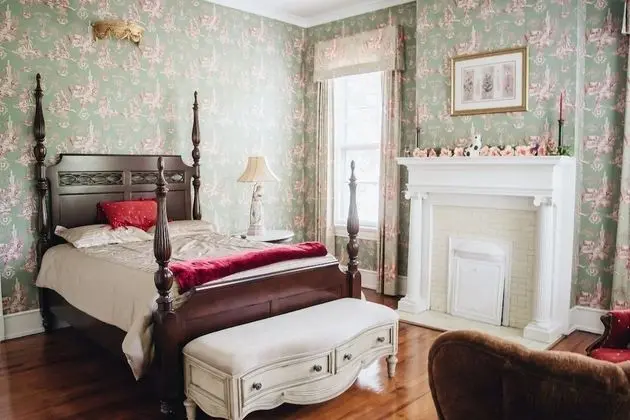 Design Tek Büyük Yataklı Oda, 1 Büyük (Queen) Boy Yatak, Sigara İçilmez