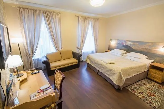 Deluxe Üç Kişilik Oda