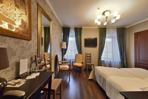 Standard Tek Büyük veya İki Ayrı Yataklı Oda
