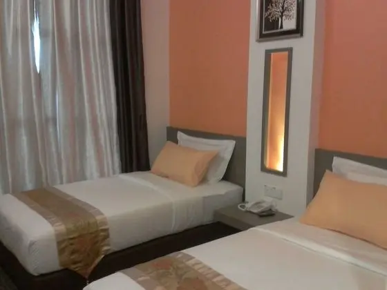 Boutique Superior Room (2 Single King Beds)