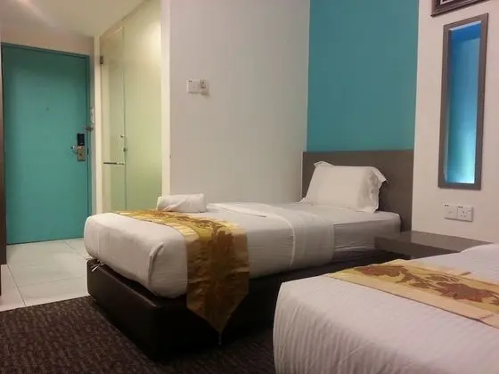 Boutique Superior Room (2 Single King Beds)