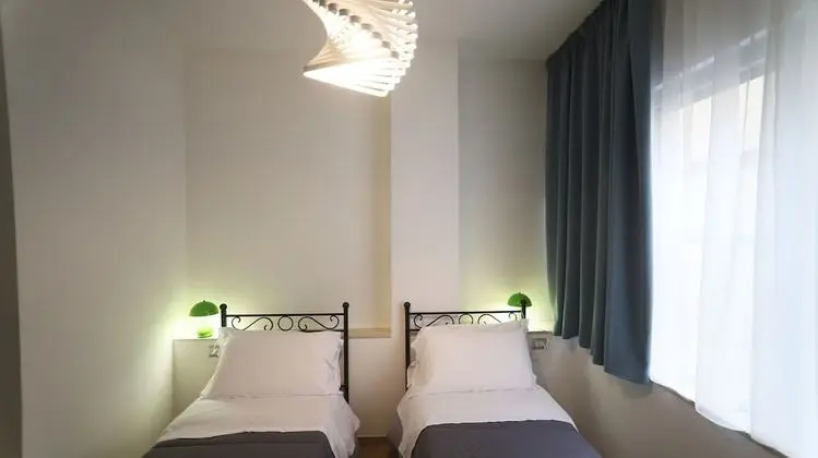 Tek Büyük veya İki Ayrı Yataklı Oda