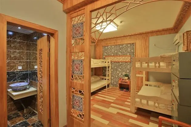 Ortak Ranzalı Oda, Sadece kadınlar için
