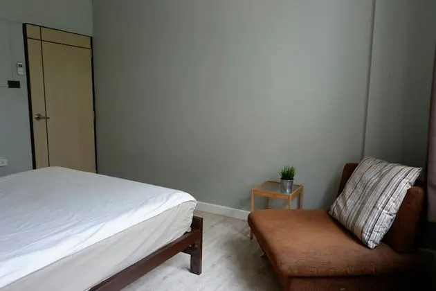Private Room with Shared Bathroom