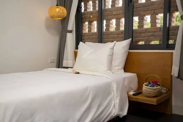 Deluxe Üç Kişilik Oda (with Windows)