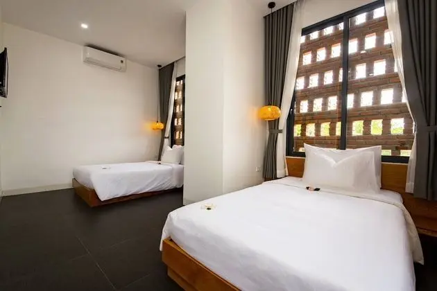 Deluxe Üç Kişilik Oda (with Windows)