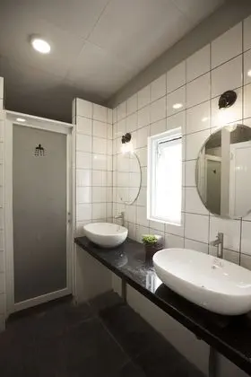Tek Büyük Yataklı Oda, Balkon