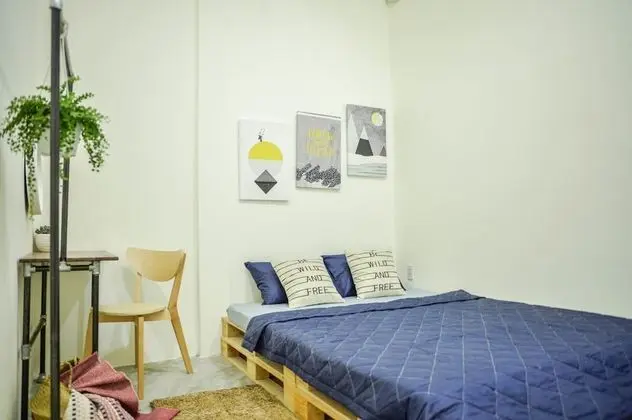 Tek Büyük Yataklı Oda, Penceresiz