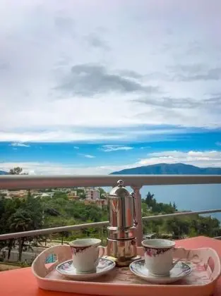 Panoramic Apart Daire, Liman Manzaralı