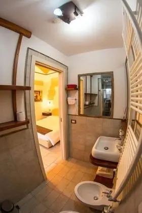 Üç Kişilik Oda, Şehir Manzaralı