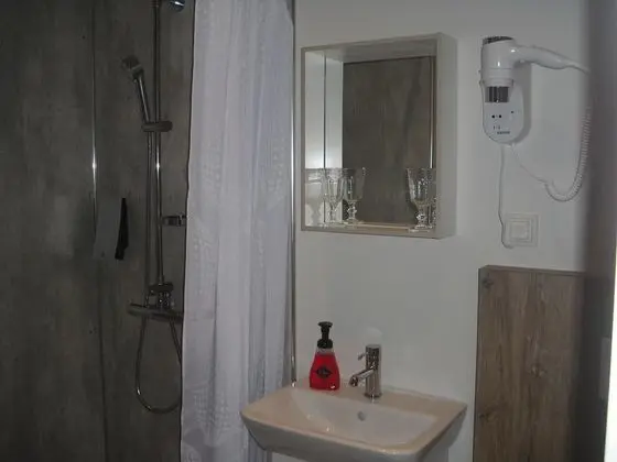 Tek Büyük veya İki Ayrı Yataklı Oda, Özel Banyo